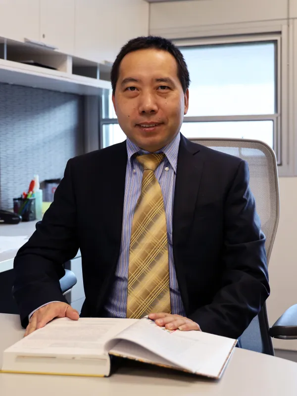 Jianyong Wu -Headshot